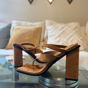 Good American Block Heel Thong Amber